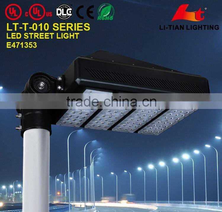 LED Parking Lot Street Light Fixture Outdoor Lighting Security Low Power 200w