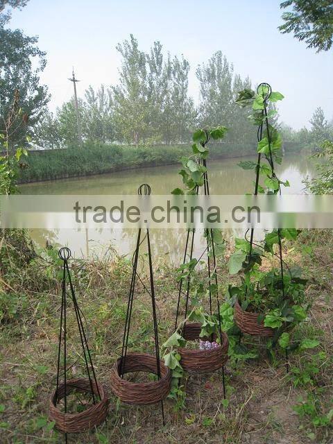 Garden planter obelisk