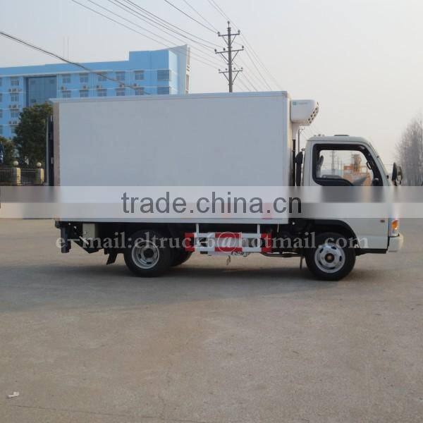 4*2 JAC RHD Refrigeration Truck with Tailboard 4 ton