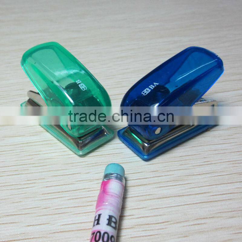 2013 hot portable plastic 4cm mini hole punch