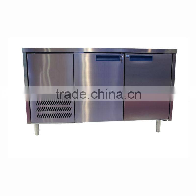 REACH IN FREEZER-2 DOOR (2/1 GN series)