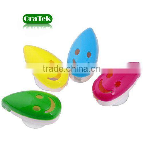 Smiling Face Toothbrush Holder