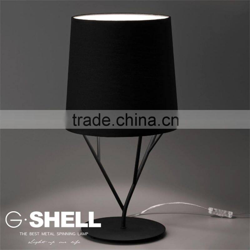 Contemporary classic style metal decoration hotel table lamp