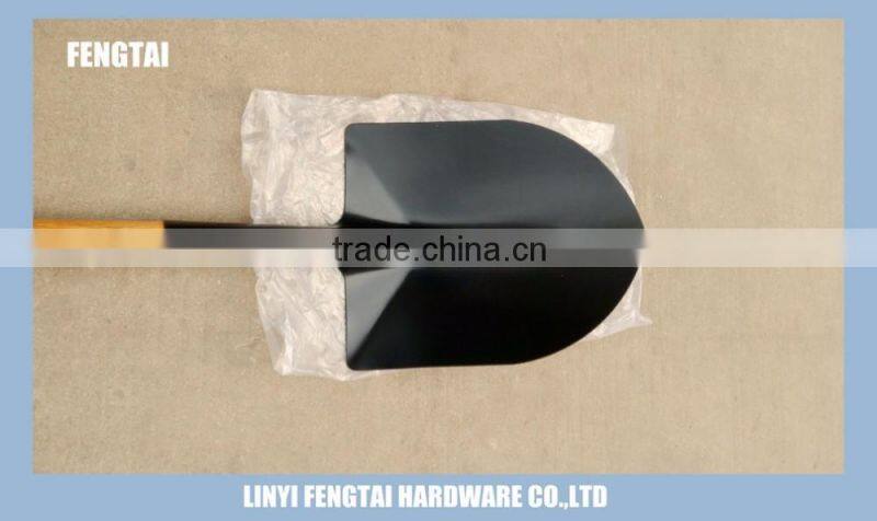 Truper Round Head Wooden Handle Spade Shovel