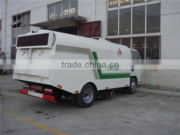 dongfeng small 4x2 vacuum road sweeper truck