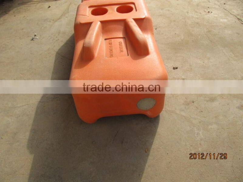 2016 the best selling Orange HDPE outdoor fencing feet/foot/base