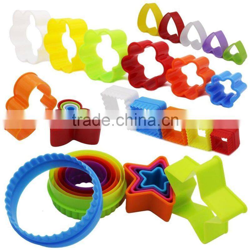 Custom 3D Bakeware Cookie Tools Set Colorful Plastic Round Cookie Cutter