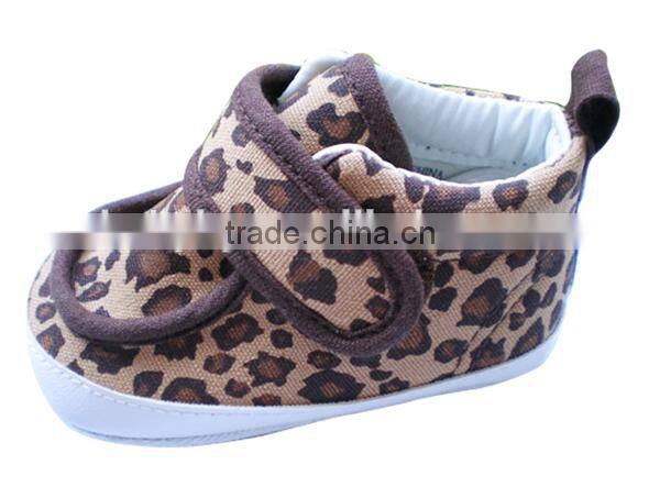 Hot sale brown leopard wholesale baby shoes ornament
