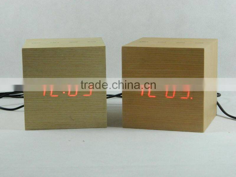 WL0913S Square Shape Indoor Use 4 Touch Operations Desk Clocks