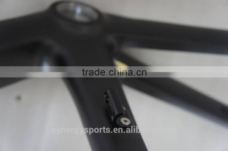 2016 hot sale disc brake bicycle road frame 700c full carbon SFR115-D