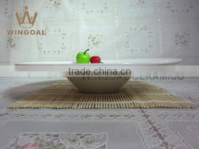Ceramic round shape pasta plate