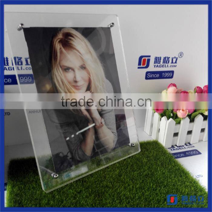 Hot Sell Low Price Acrylic Desk Magnetic Picture Frames / New Cheap Acrylic Picture Frames 5x7