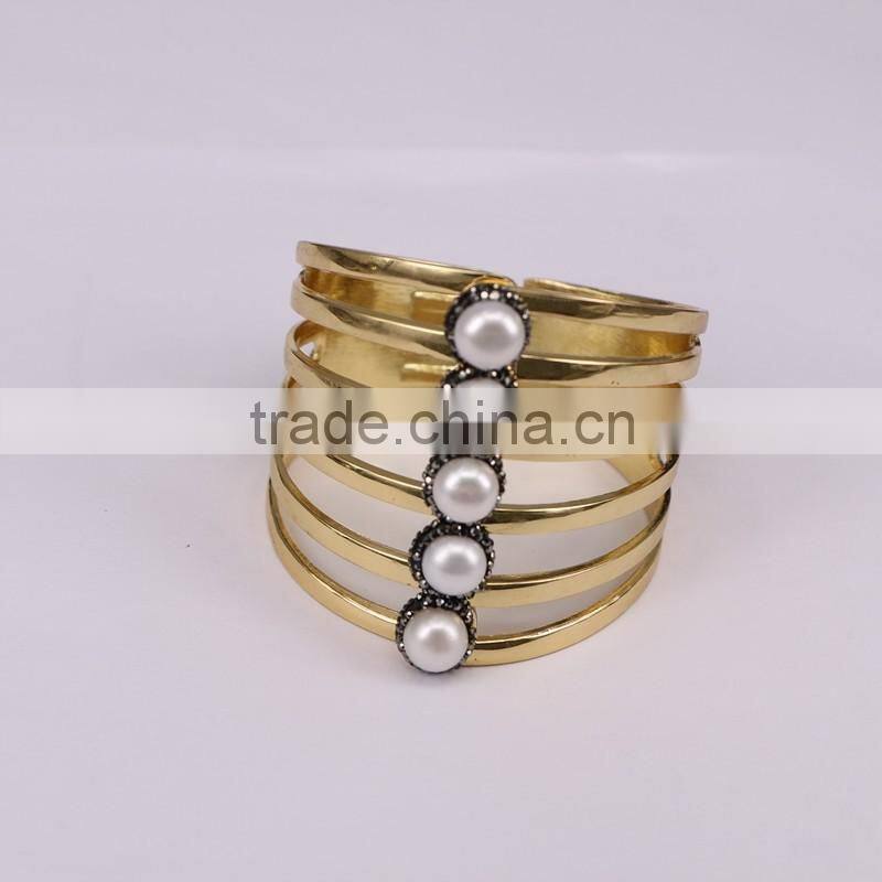 NEW GOOD Gold Electroplated Brass Bangles, with Freshwater Pearl and Crystal Paved 6-Line Jewelry Bangles in Adjustable Size