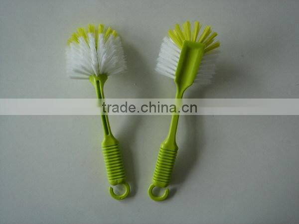 Professional plastic dish brush