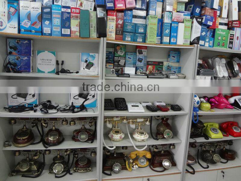 Analog handset telephone for hotline