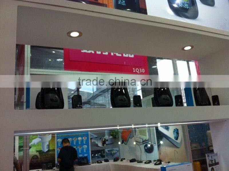 Professional Wireless Weather Station to Monitor Indoor Outdoor Temperature Humidity Thermometer Time