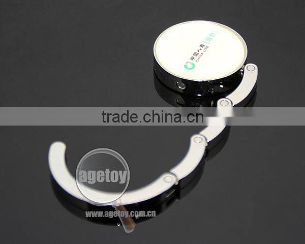 Customized Print Green Velvet Bag Packing Gift Set Round Folding Metal Custom Logo Purse Hanger Hook