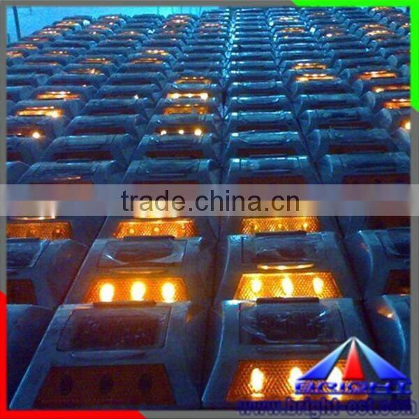 IP68 High Quality constant/flick LED Solar Cat Eye Road Studs