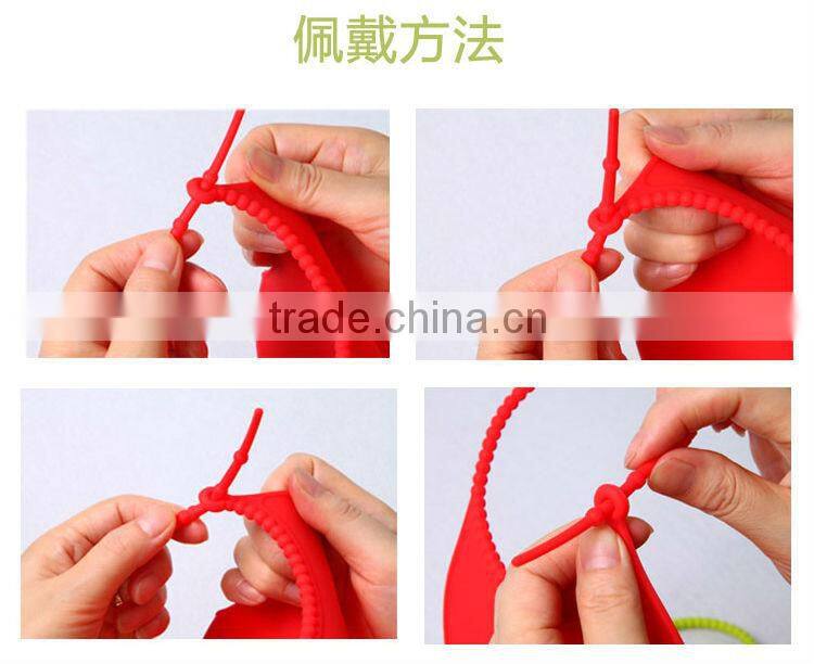 Customer design silicone baby bibs