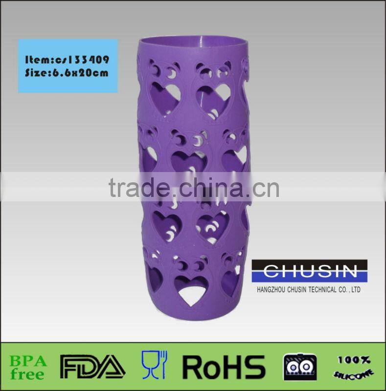 The hot sell fashion silicone baby feeding bottle sleeve cover