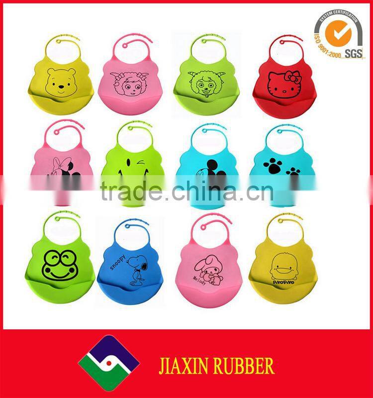 Hot Sale Triangle Bib Patterns Waterproof Soft Food Grade Silicone Baby Bib With Pocket