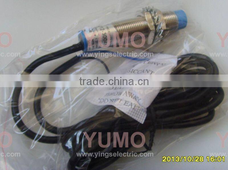 LM12-3004NC NPN NO+NC 4mm proximity switch sensor Cylinder Inductive Proximity Switch