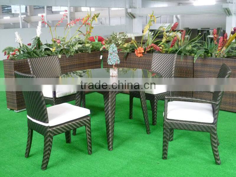 Elegant garden furniture rattan dining table and chair set (FT004+FC009)