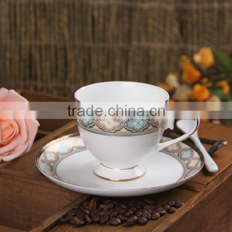 hot sale factory coffee tea porcelain ceramic cups saucers set