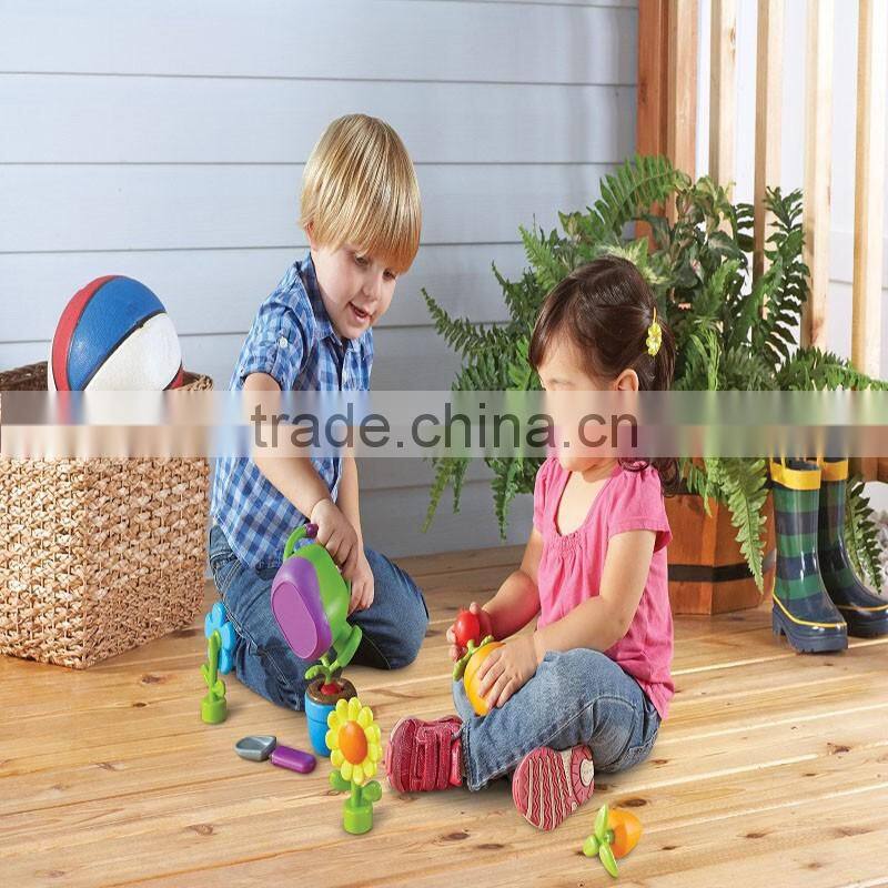 Hot Wholesale Cheap Kids Educatinal Toy Set Garden Plastic Kids Watering Can