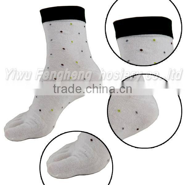 Comfortable cotton men five fingers socks
