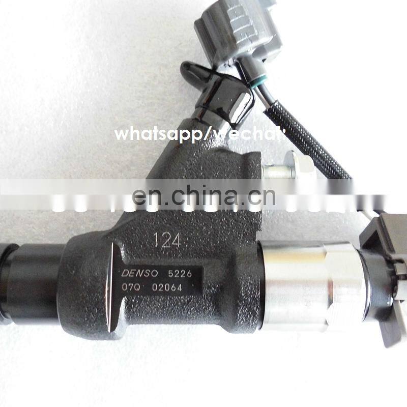 Fuel injector 095000-5220,095000-5223,095000-5224,095000-5226 for 23670-E0341