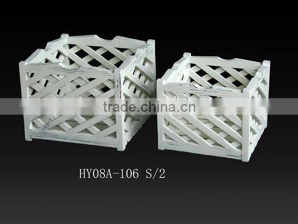 Classic country style geometric wooden pot for garden deco