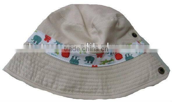 bucket hat