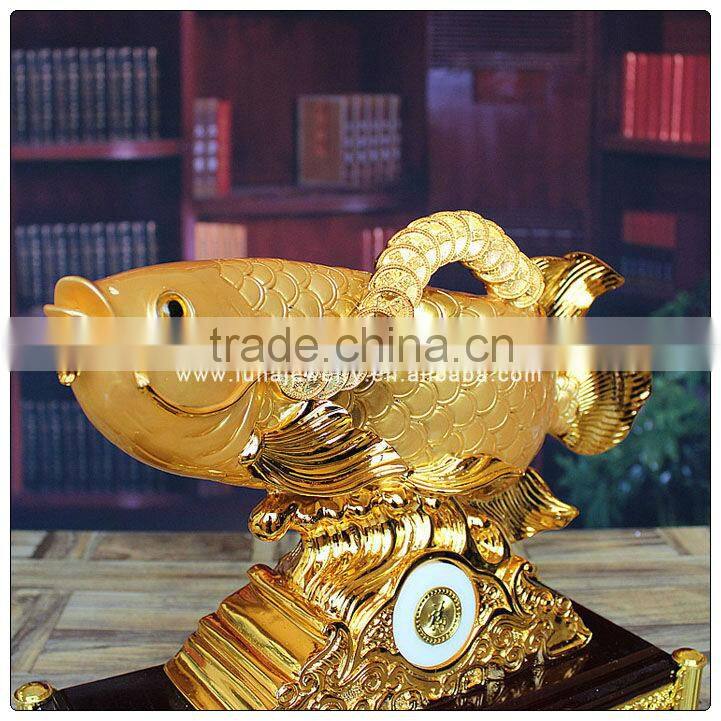 Gold Color Chinese Fengshui fish statue ,resin animal statue for home decoration