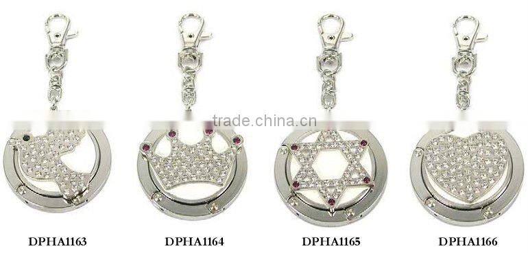 Blank foldable purse hanger openable and can put cosmetic inside