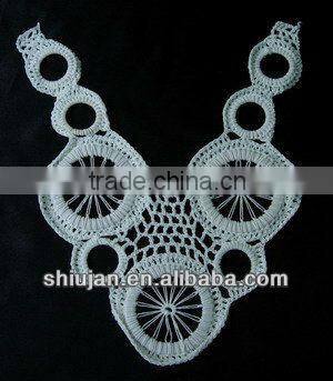 crochet flower collar--neck design for baby garment