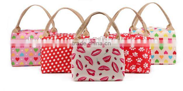 China factory direct sale high quality red lip series lunch box warmer bag, wholesale lunch bag