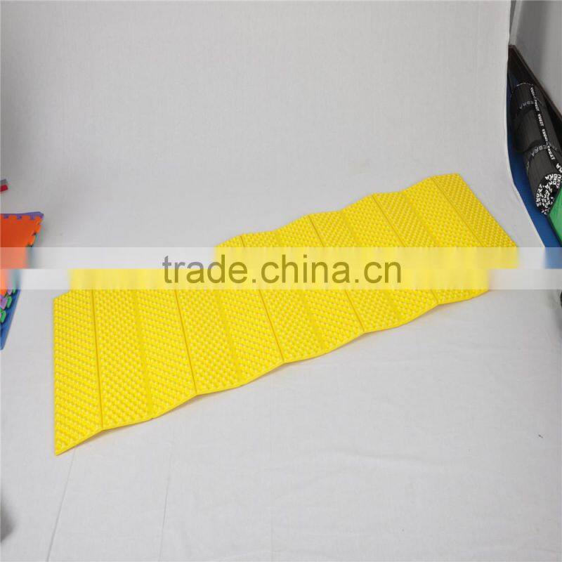 SANHONG OEM competitive XPE FOAM waterproof Folding beach mat