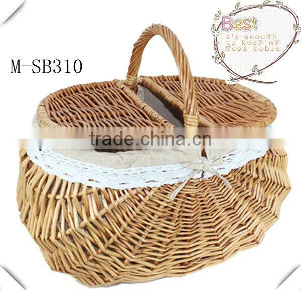 wicker gift baske with lid or cover and cotton lining