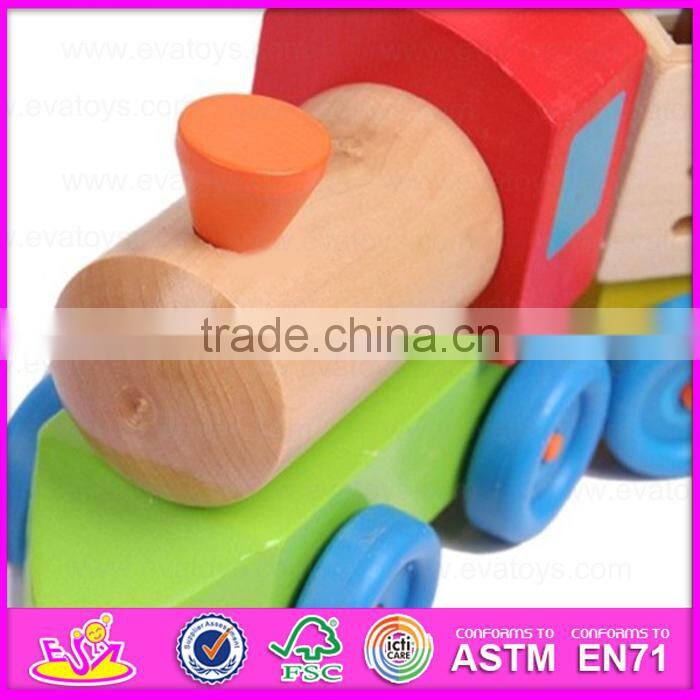 Kid's intelligence Wooden pull along train toy with animal blocks W05C019