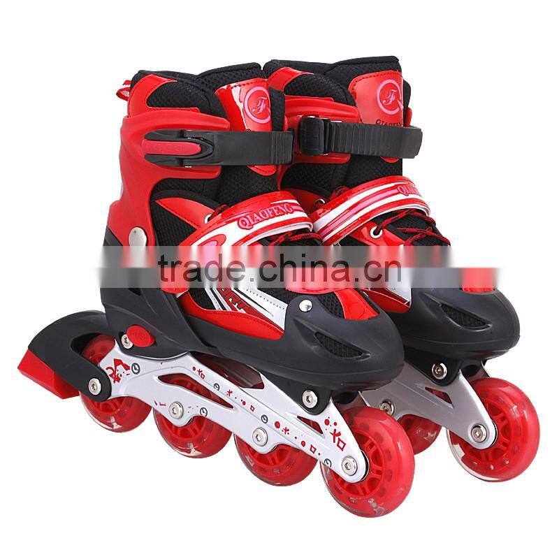 2017 new style high quality PU 4 wheels Adjustable roller skates,flashing kid's skate