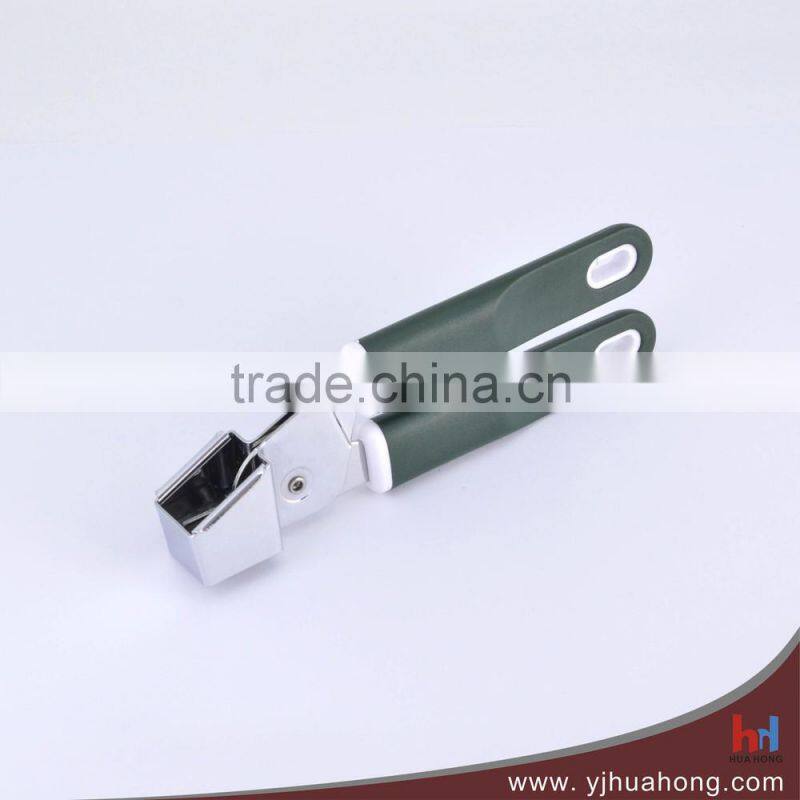 PP Handle Kitchen Tool Garlic Press (HGP-03)