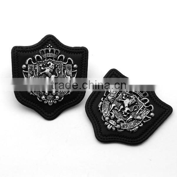 Black PU leather patch sew on label metal alloy logo antique silver color for jeans/sportswear PLB-004