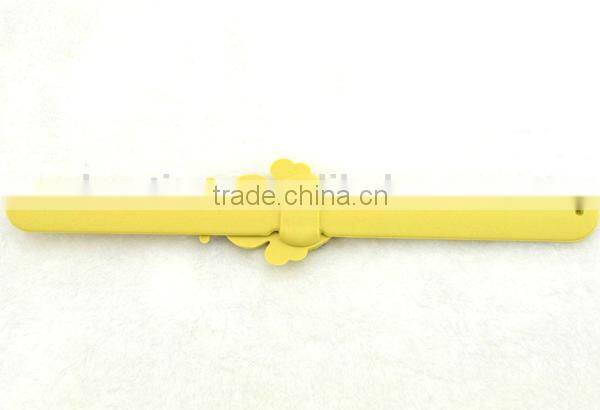 cute bee slap watch glass face quartz movt silicone strap sport watch