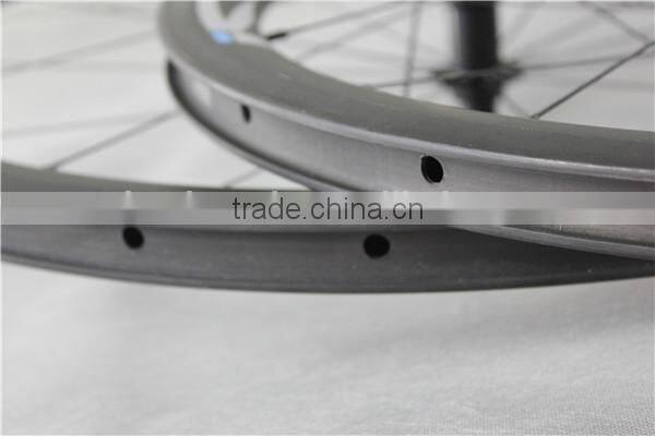 Powerway R13 sapim spokes carbon fiber clincher wheelset W40C