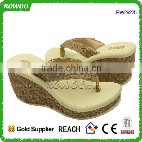 Hot Sale Fashion Design Laser Wrapped EVA Lady Beach Walk Slipper