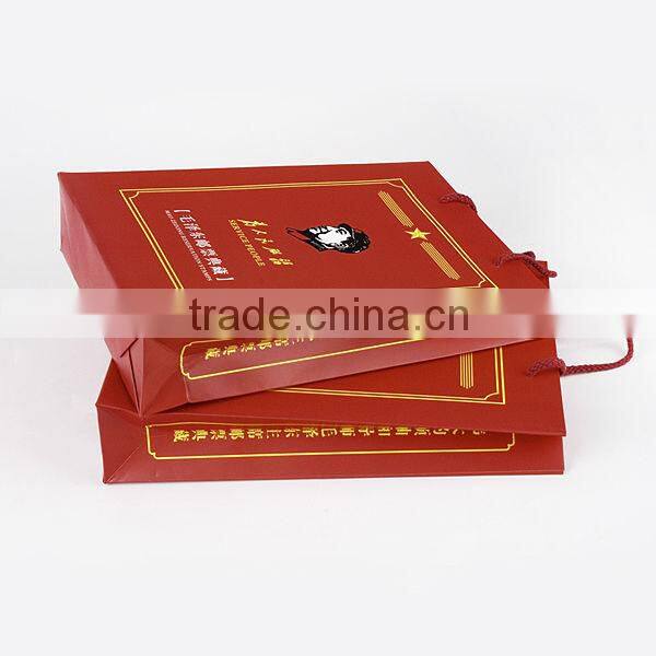 China Manufacturer Luxury Kraft Paper Bag