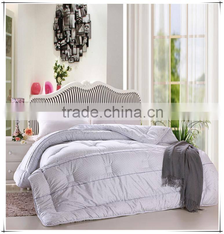 High quality King Size 4Pcs fleece velvet quilted duvet cover solid color bedding set for hotel wholesale