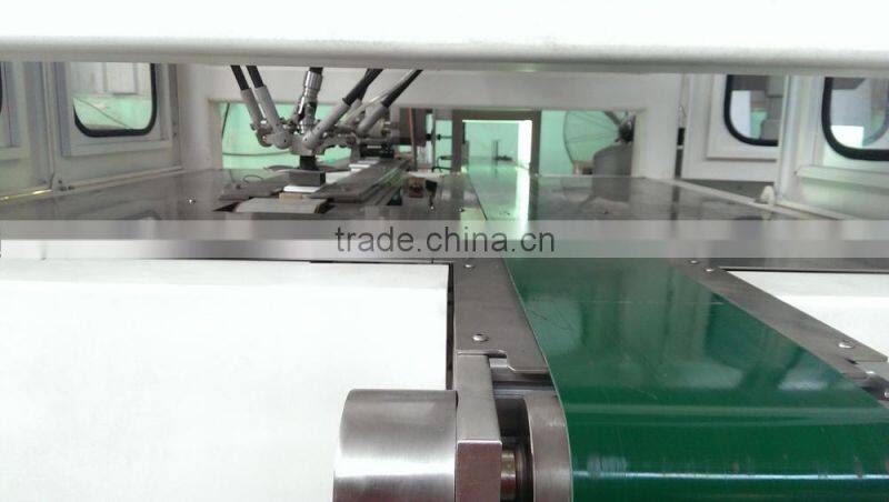 C:CD-550 Baby Wet Wipe Plastic Lid Applicator Machine