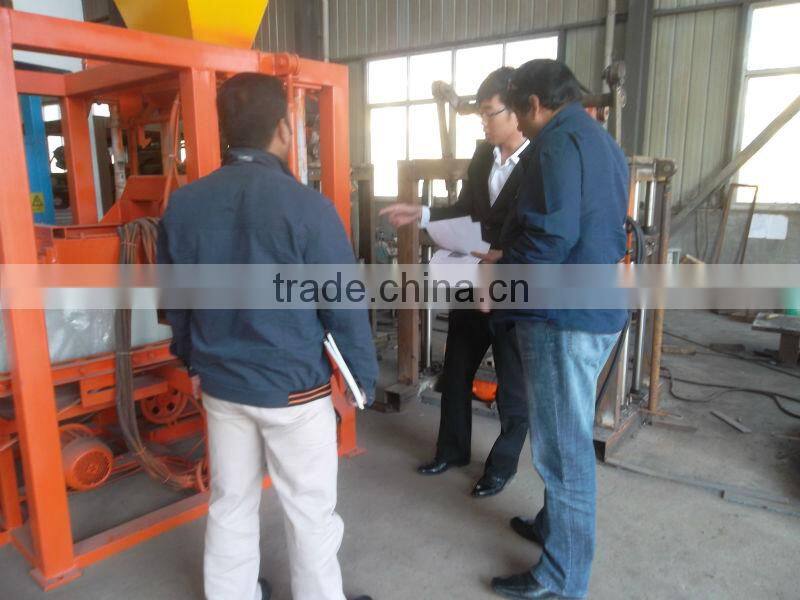 QHL4-25 china low cost hollow block machine for Argentina
